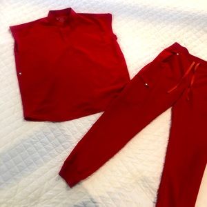 Red Figs Scrub Set XS jogger and top